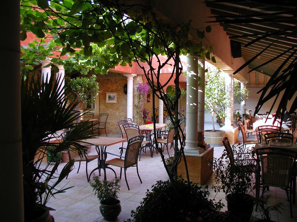 Ferienwohnung Pousterle De Sabran - Piscine & Hammam Exterior foto